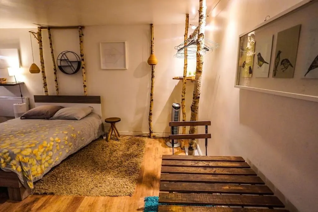 パリCozy Studio Near Montorgueilアパートメント